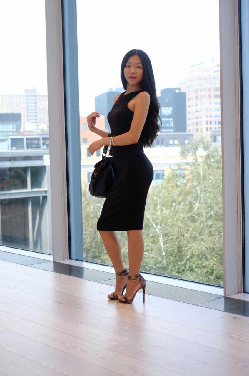 japanese girl in black dress in museum
